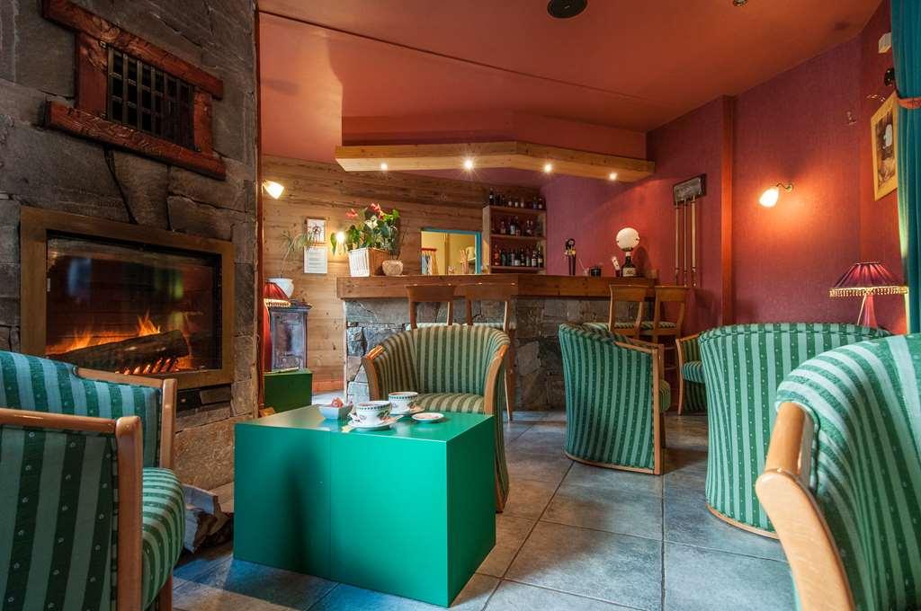 Brit Hotel Florimont Saint-Ferréol Restaurant bilde