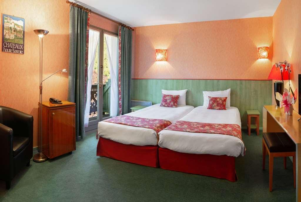 Brit Hotel Florimont Saint-Ferréol Rom bilde