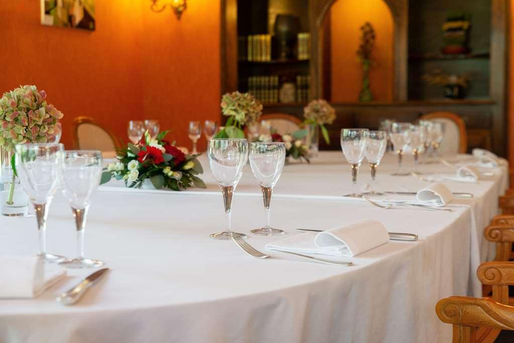 Brit Hotel Florimont Saint-Ferréol Restaurant bilde